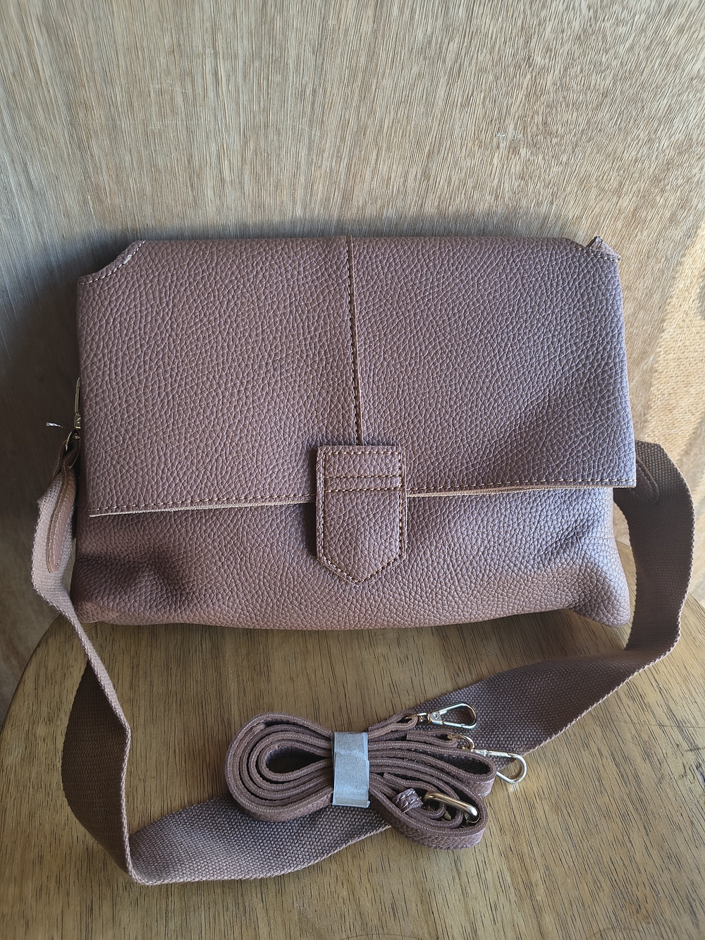 Women’s Crossbody Bag in Brown- Unbranded